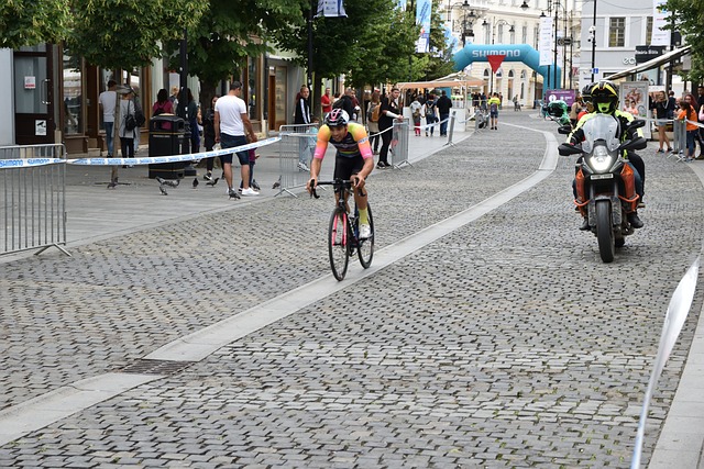 直接溝通和 直接溝通和
